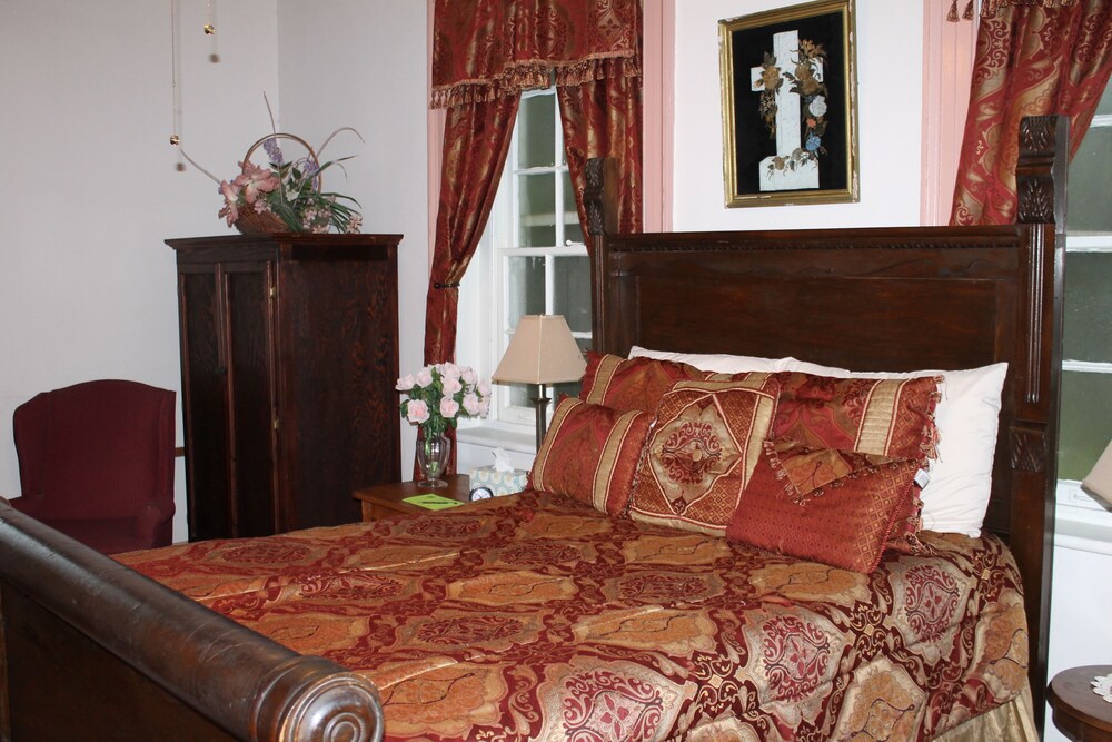 Old Castillo Bed and Breakfast - photo 10
