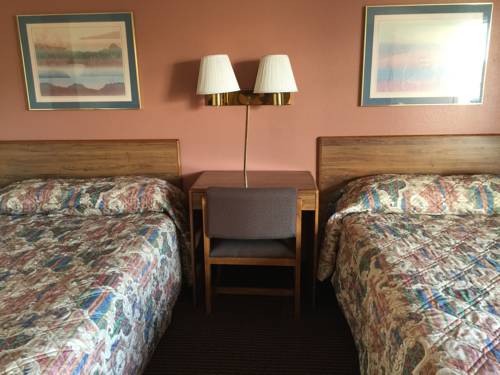 Travelers Motel - photo 5