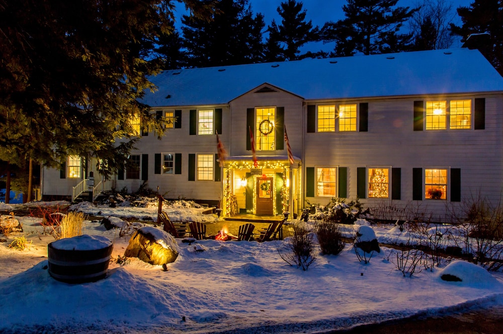 Sherwood Inn — 4-Star Luxury Hotel in Huntsville, Canada