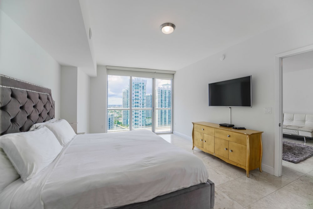Icon Tower 3 — Miami — photo 5