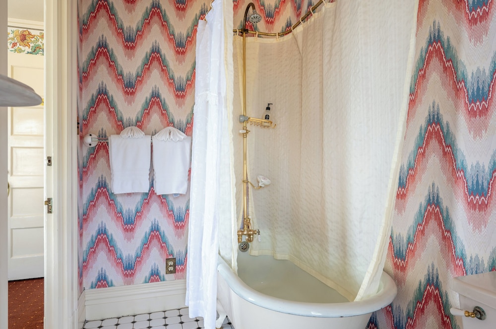 Martine Inn - photo 104