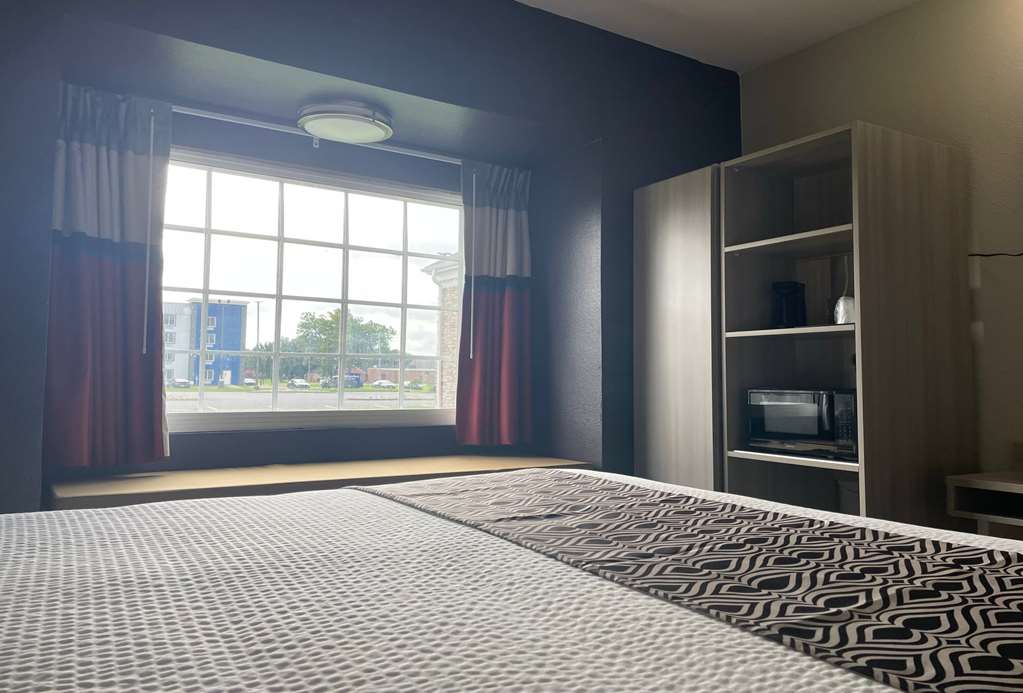 Microtel Inn & Suites by Wyndham Bossier City - photo 19