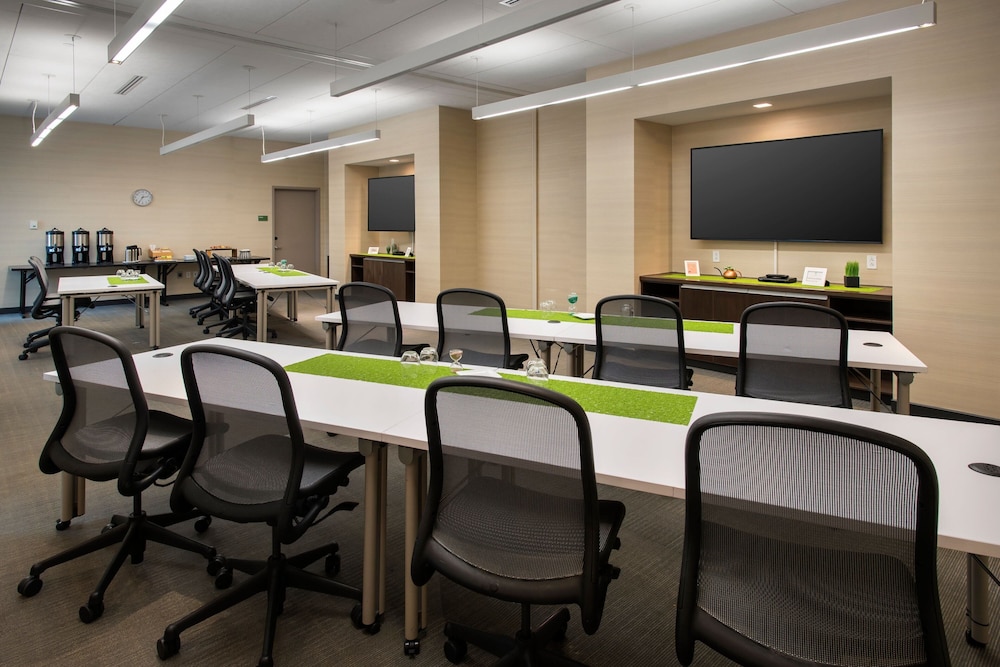 Element by Marriott Boston Seaport District - photo 27