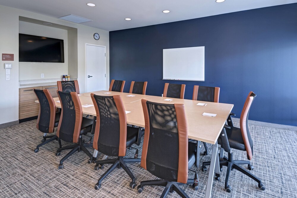 TownePlace Suites by Marriott Tacoma Lakewood - photo 20