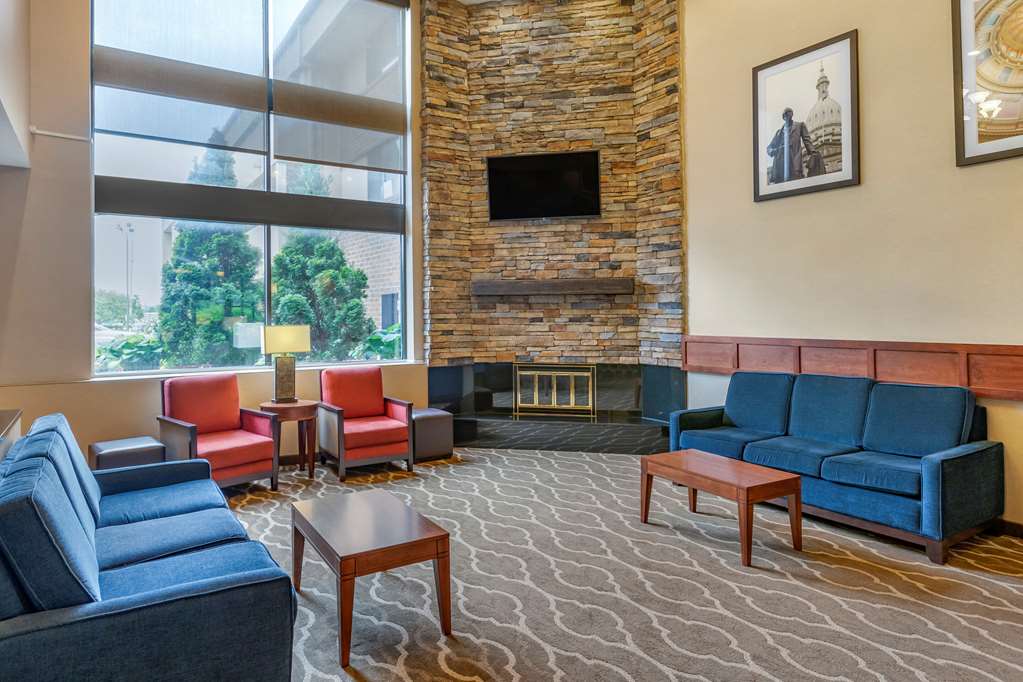 Comfort Inn Lansing West - photo 7