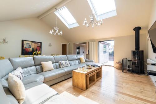 Hillside Lodge Tor Farm — 4-Star Luxury Hotel in Cheddar, United Kingdom
