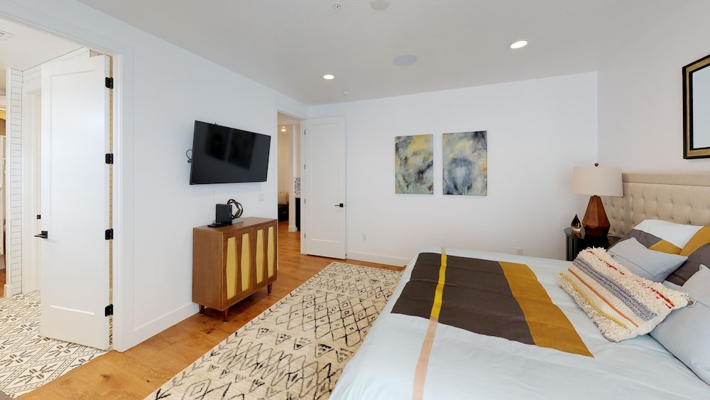Town Center Resort - photo 163