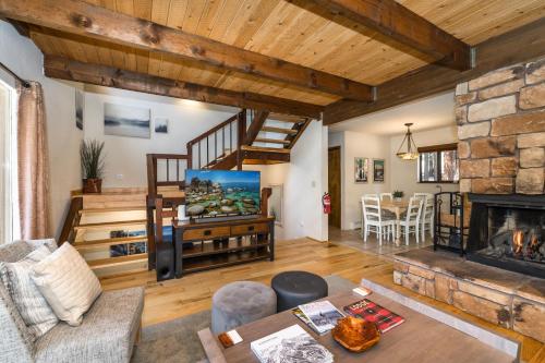 Mountain Escape Lake Tahoe Incline Village Private Garage