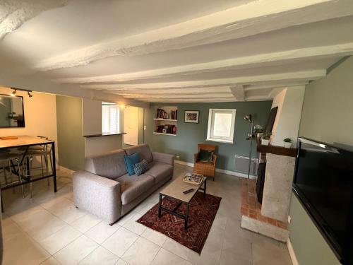 Clos Des Huards Au Milieu de la Loire a Velo in Cour-Cheverny, France