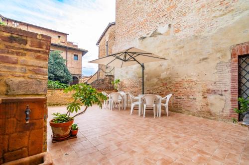 GuestHost La terrazza di San Marco — 4-Star Luxury Hotel in Siena, Italy