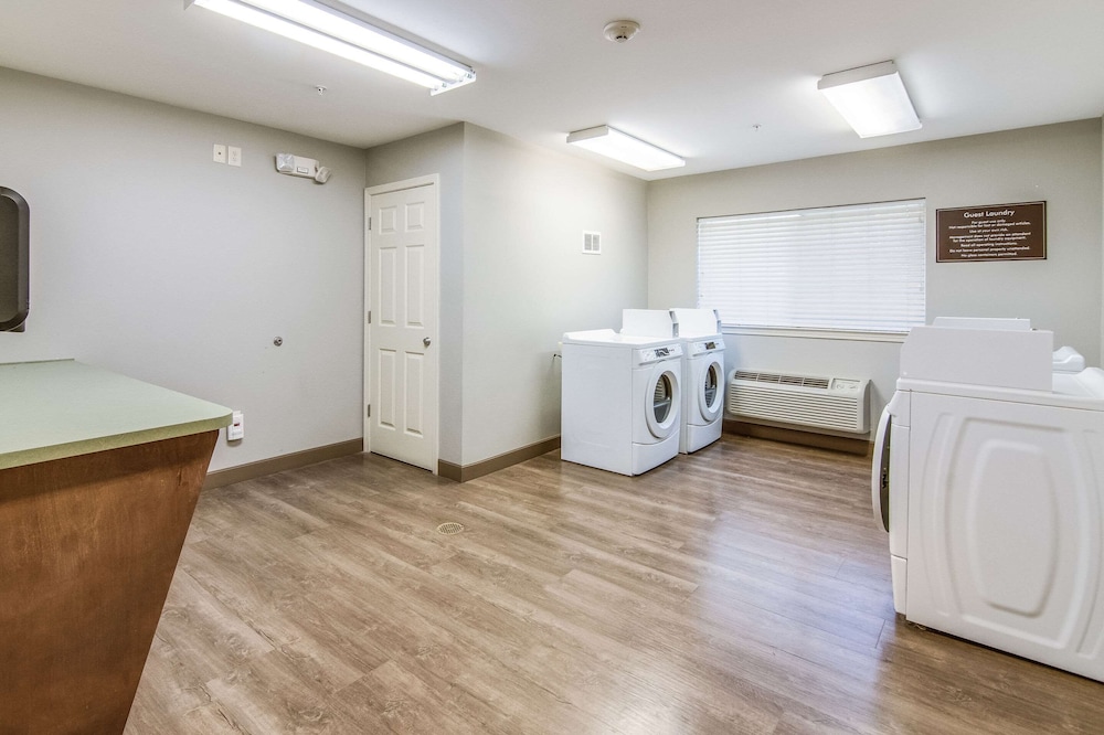 MainStay Suites Columbus near Fort Benning - photo 17