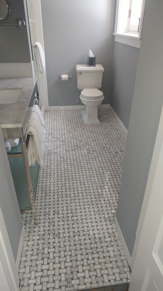 Granville Inn - photo 20