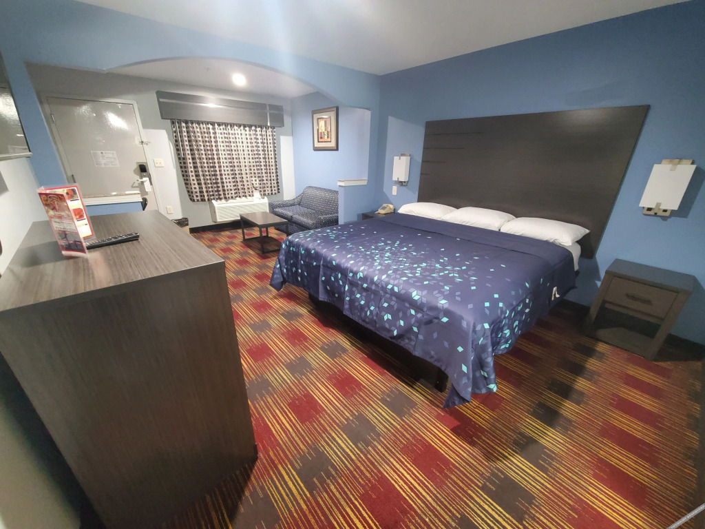 Scottish Inns and Suites East Sam Houston Pkwy - photo 2