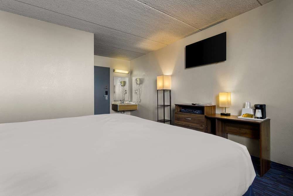Americas Best Value Inn Gallup - photo 13