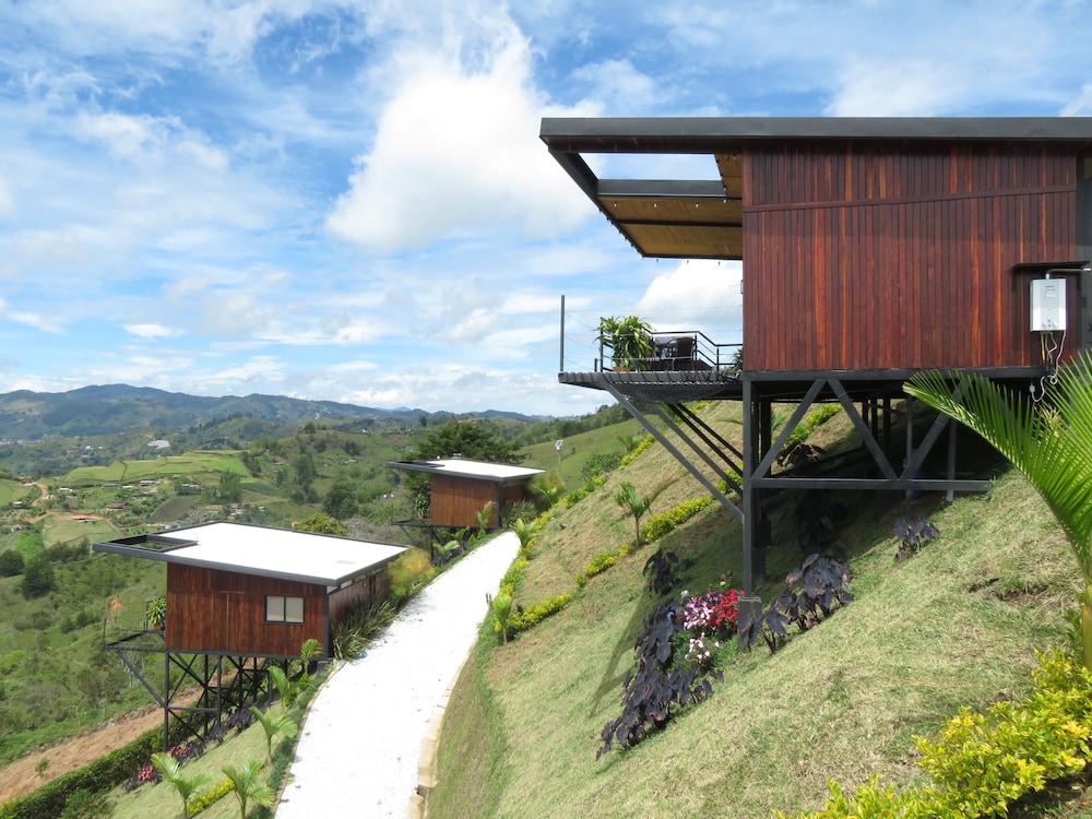 San Simon Glamping — El Penol — photo 2