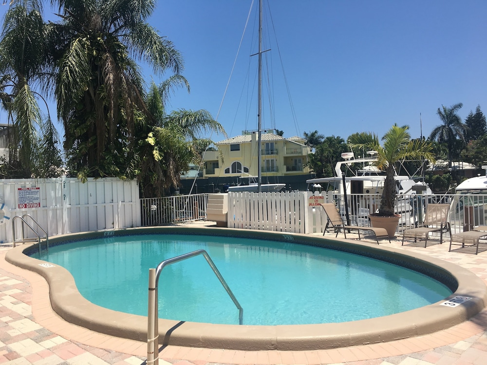Casa del Sol Waterfront Resort Marina - photo 43