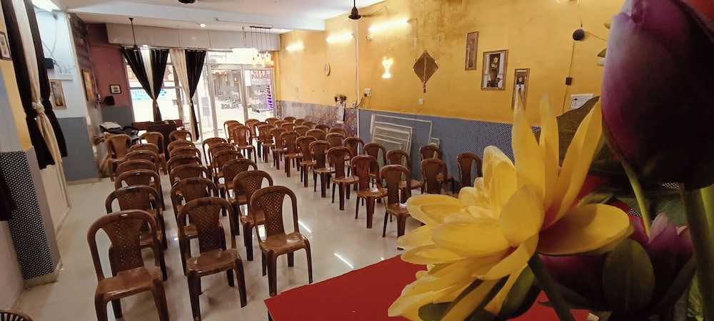 Hotel City Palace And Banquet Hall in Chhatarpur, India