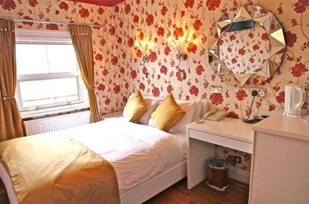 Crompton Guest House — Hounslow — photo 4