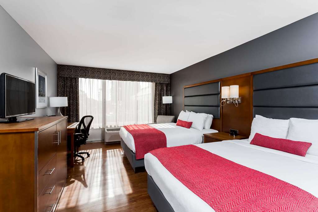 Wyndham Garden Greensboro - photo 15