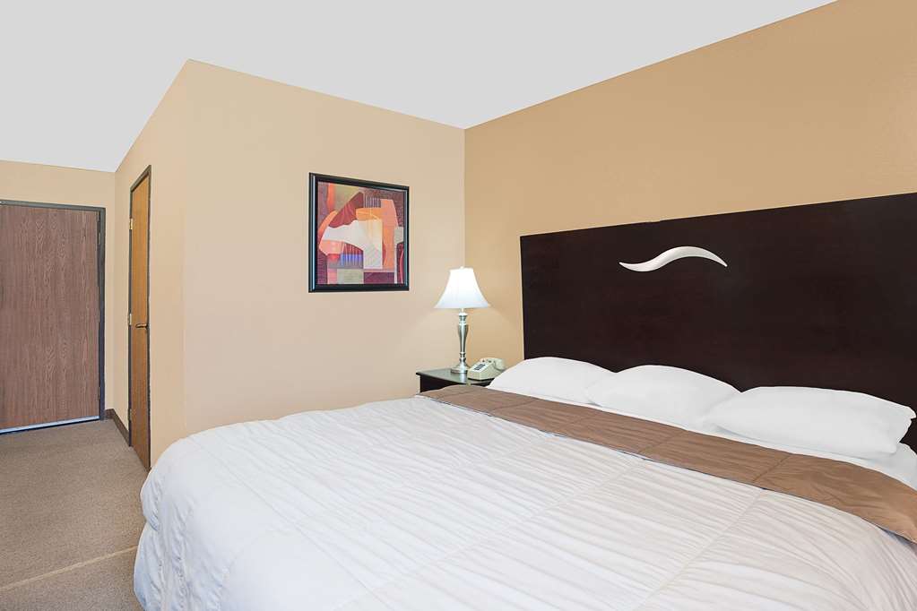 Super 8 by Wyndham Sheboygan WI - photo 7