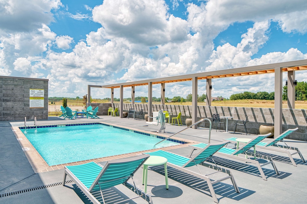 Home2 Suites by Hilton Batesville - photo 23