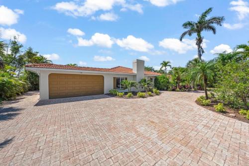 Moonlight Mermaid in Sanibel, United States