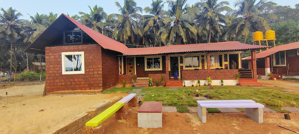 JRN Island Beach Stay Resort in Honavar, India