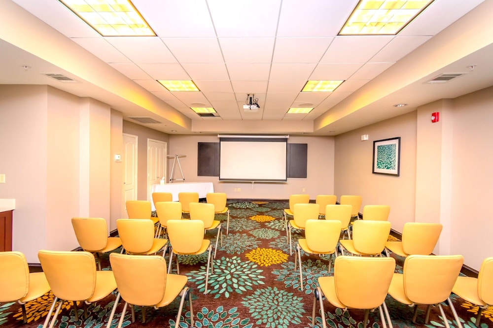 Staybridge Suites Houston IAH Beltway 8 by IHG - photo 44