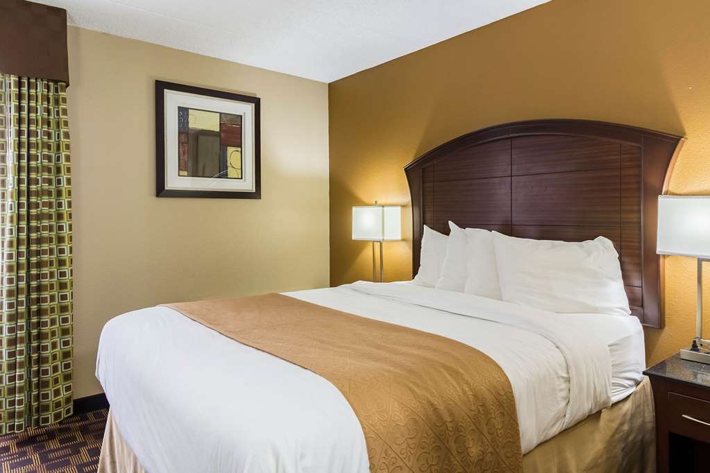 Quality Inn & Suites Arden Hills Saint Paul North - photo 11