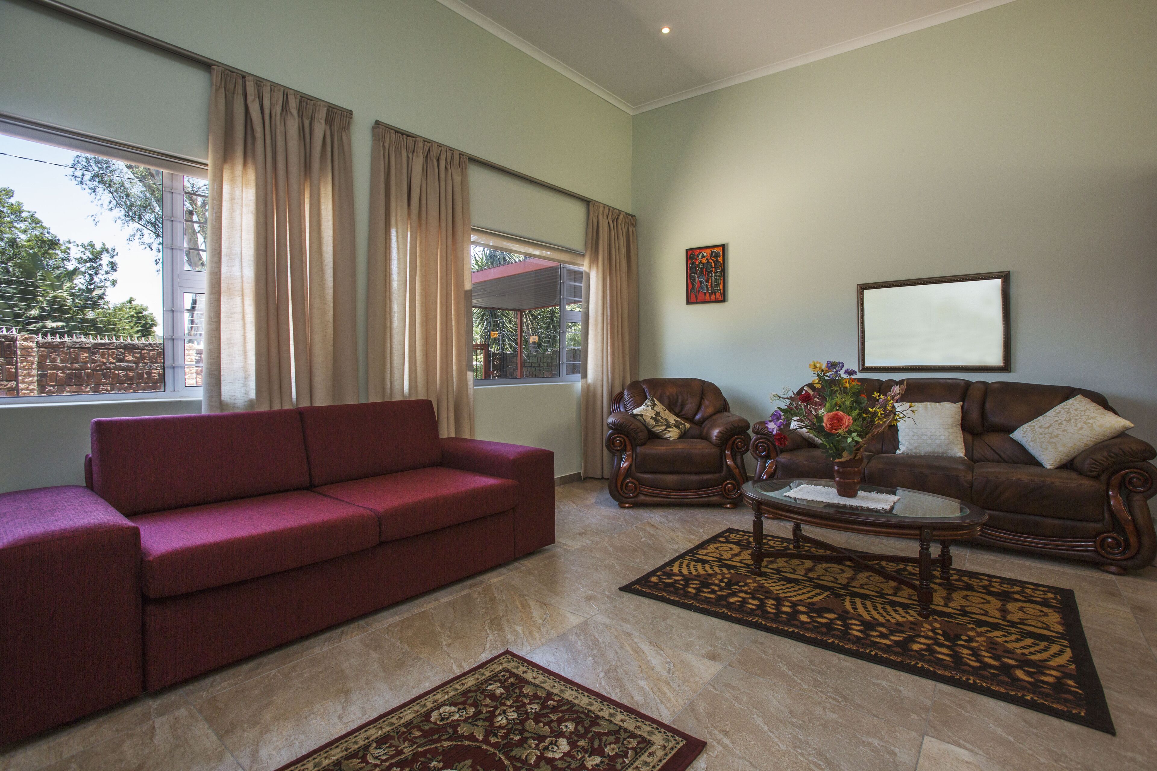 The Chalets on 8th — 4-Star Luxury Hotel in Johannesburg, South Africa