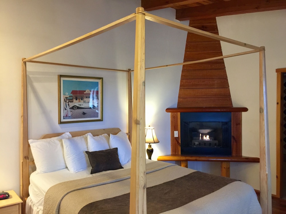 Guadalupe Inn - photo 3