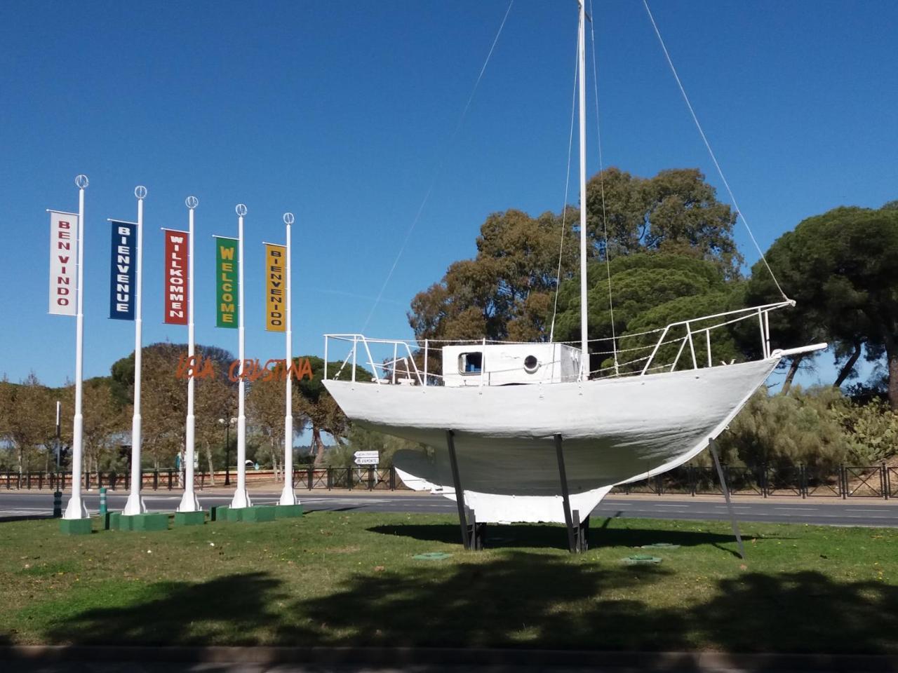 Edificio Santana II in Isla Cristina, Spain