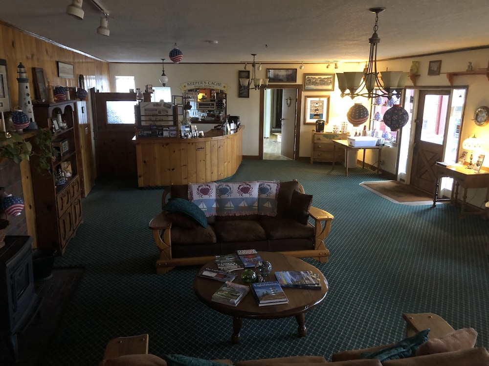 Florence Lighthouse Inn - photo 8