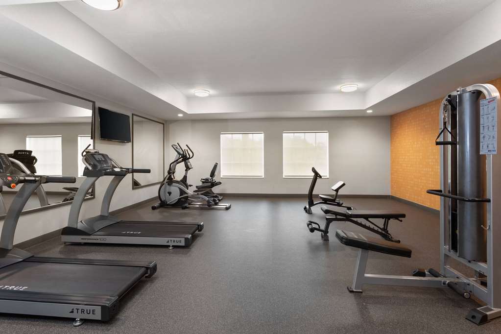 La Quinta Inn & Suites by Wyndham Ft. Pierce - photo 9