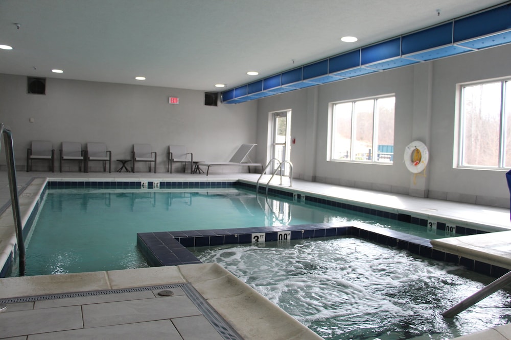 Holiday Inn Express and Suites Wytheville by IHG - photo 33