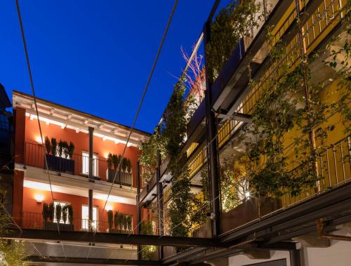 Residence Casa Coppa Appartamento Iris — 4-Star Luxury Hotel in Omegna, Italy