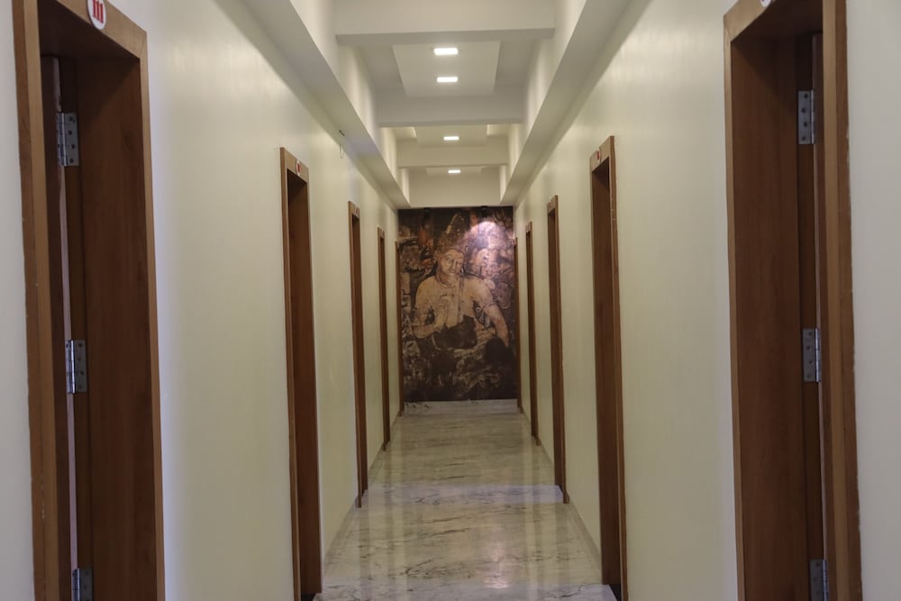 Hotel Mayur Residency — Khuldabad — photo 3