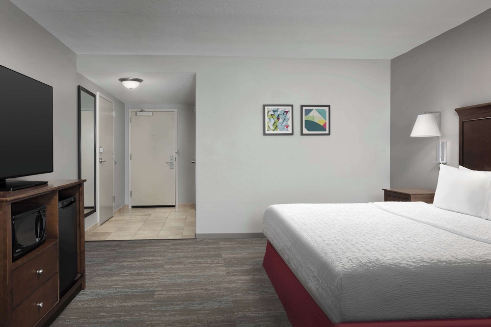 Hampton Inn & Suites Orlando North Altamonte Springs - photo 8