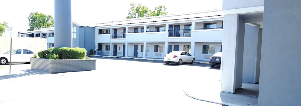 Anderson Inn - photo 16
