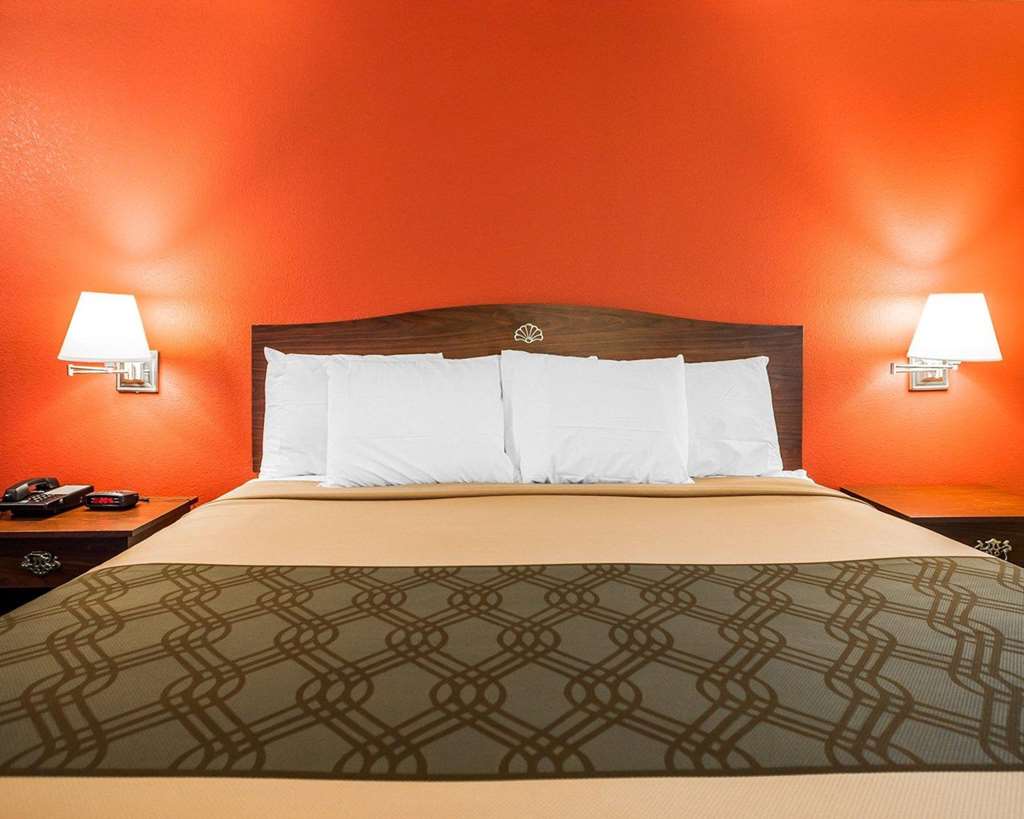 Econo Lodge Jefferson City - photo 14