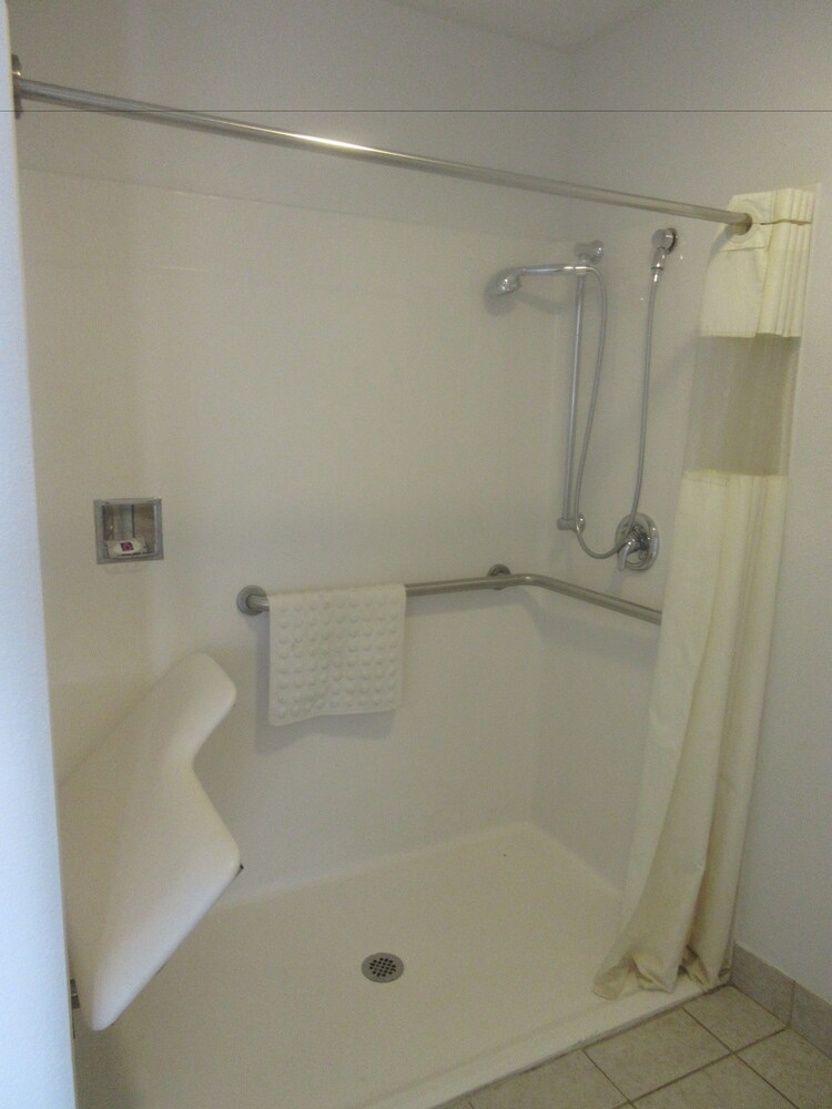 Magnuson Hotel St Robert Ft Leonard Wood - photo 20
