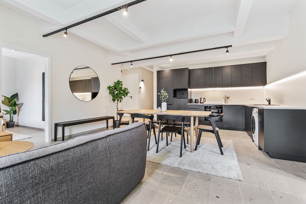 Clausen Hideaway Modern Apartment ID211 — 4-Star Luxury Hotel in Luxembourg, Luxembourg