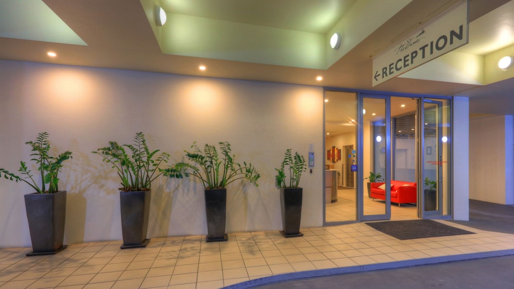 The Dunes Cotton Tree — 4-Star Luxury Hotel in Maroochydore, Australia