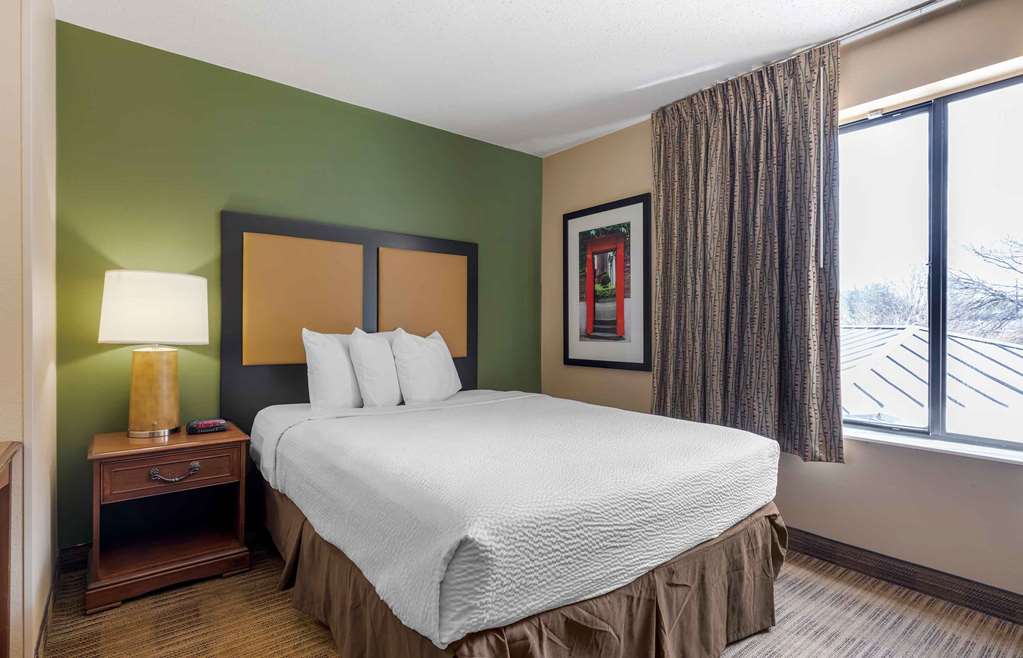 Extended Stay America Select Suites Dallas Farmers Branch - photo 35