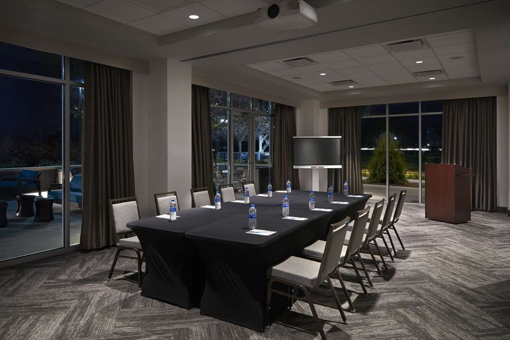 Hyatt Place Wilmington Riverfront - photo 8