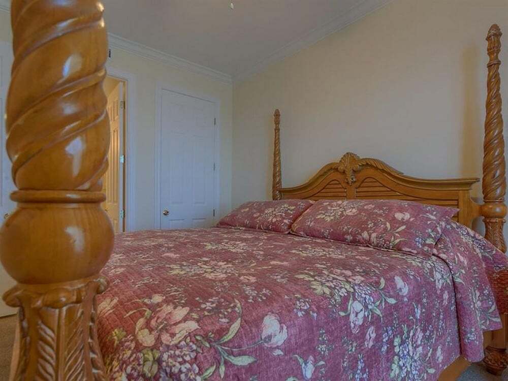 Island Royale by Bender Vacation Rentals — 4-Star Luxury Hotel in Gulf Shores, United States