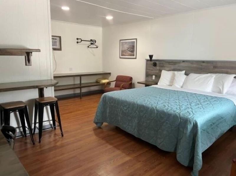 Swell Motel - photo 139