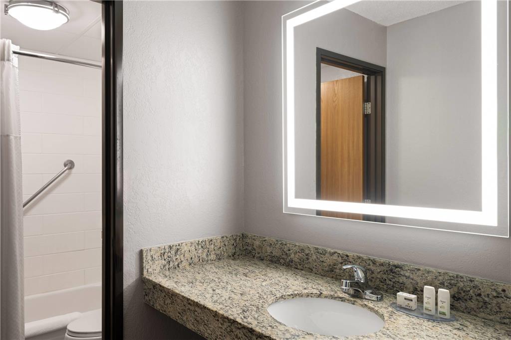AmericInn by Wyndham Alexandria - photo 39
