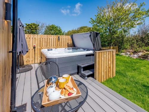 1 Bed in Woolacombe 82341 - last minute hotel in Unknown City