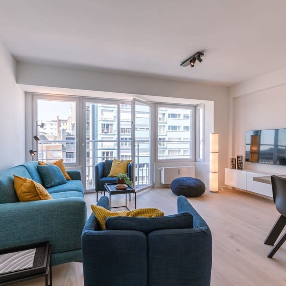 Lovely Apartment With Lateral sea View and Parking — 4-Star Luxury Hotel in Ostend, Belgium